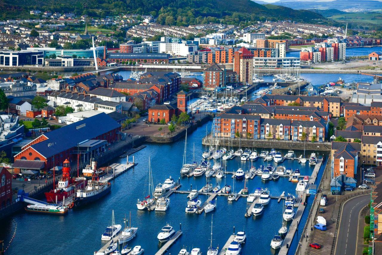 Just Stay Wales - Meridian Quay Penthouses Swansea Luaran gambar